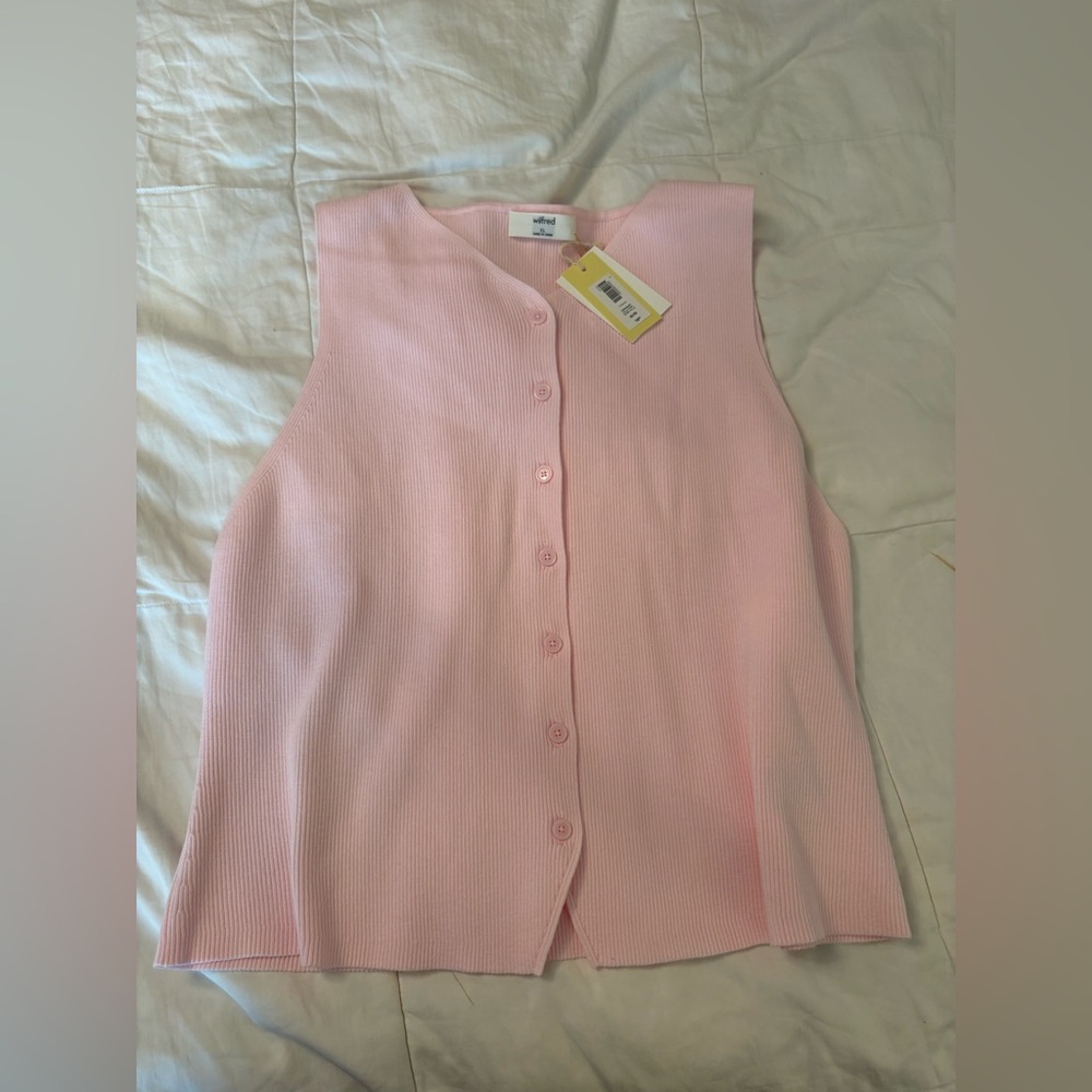 Aritzia Sleeveless Pink Button Front Top